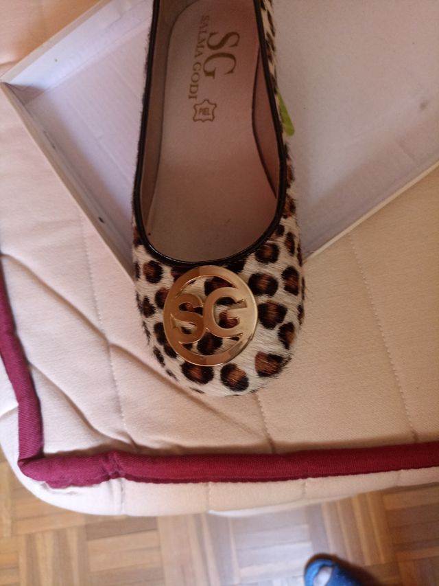 manoletina con adorno