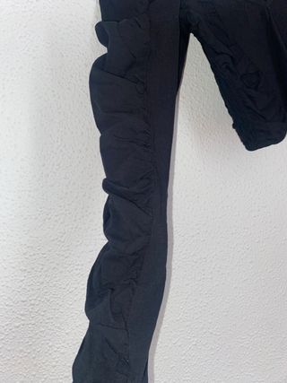 Top cropped frunces
