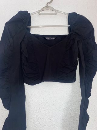 Top cropped frunces