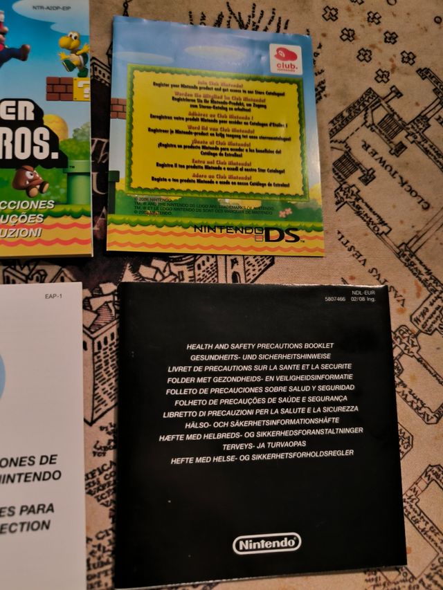 Manuales y puntos VIP Nintendo Super Mario Bros DS