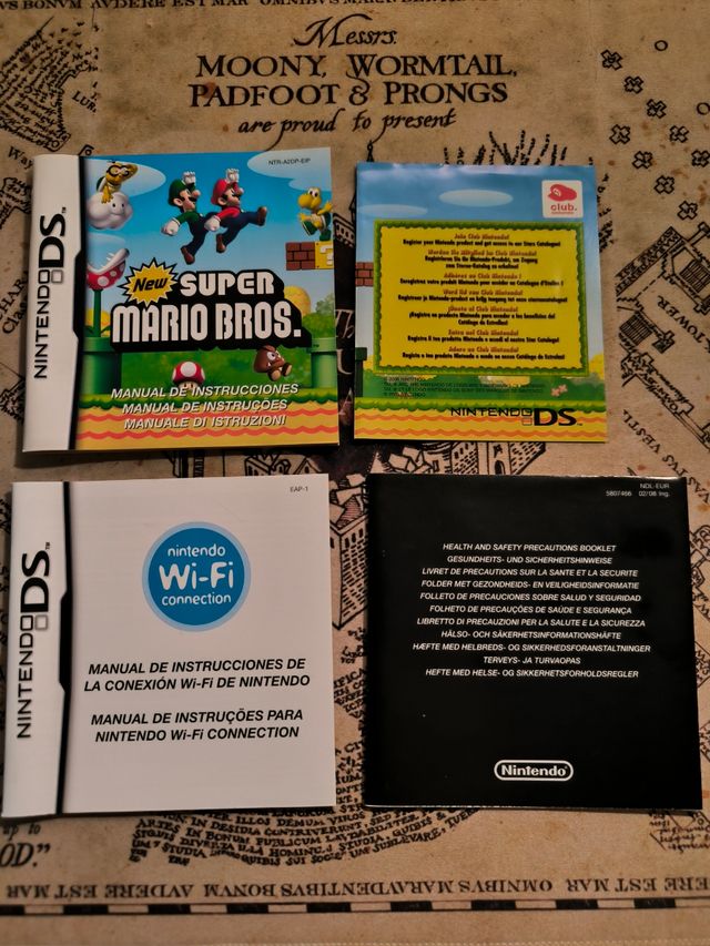 Manuales y puntos VIP Nintendo Super Mario Bros DS