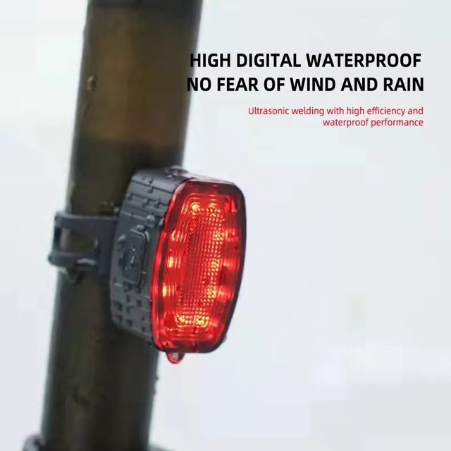 Luz trasera LED para bici o patinete