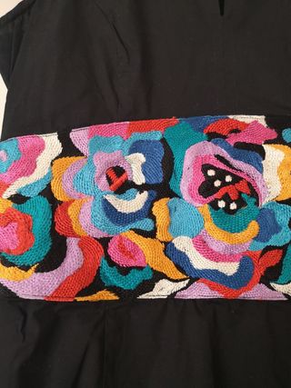 Vestido bordado Niza