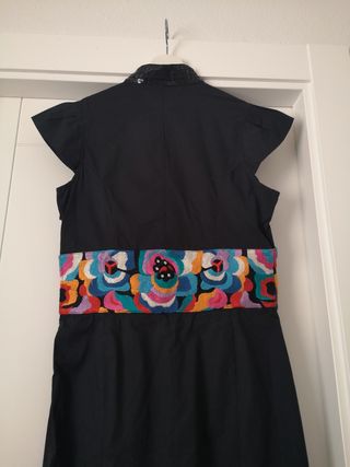Vestido bordado Niza