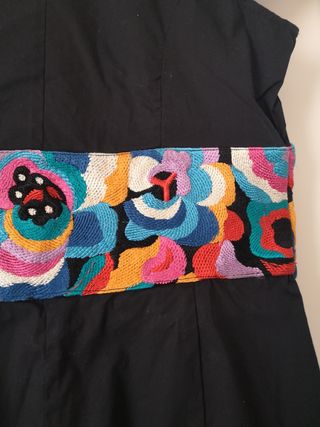 Vestido bordado Niza