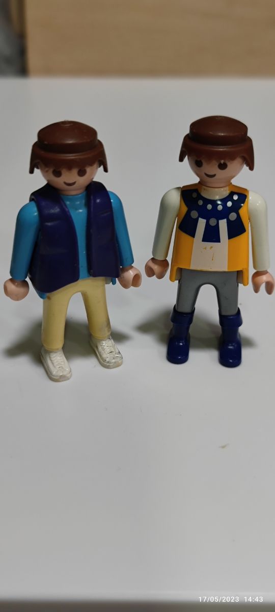 Playmobil 10 muñecos