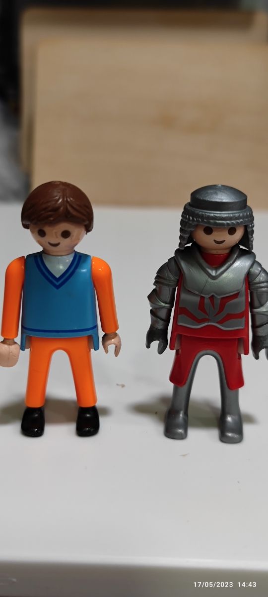 Playmobil 10 muñecos