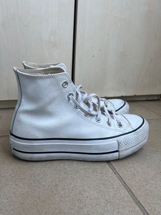 Converse blancas de cuero