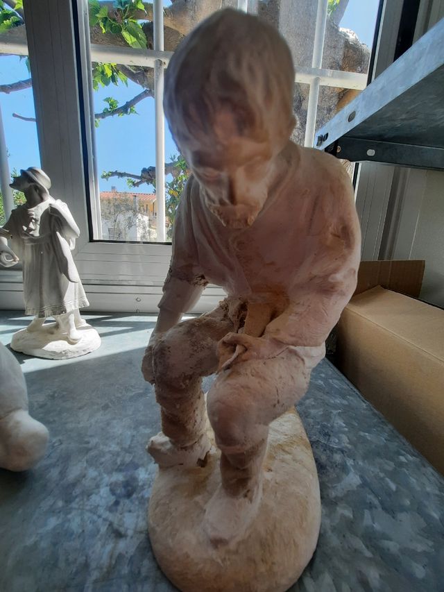 Figure da restaurare e dipingere