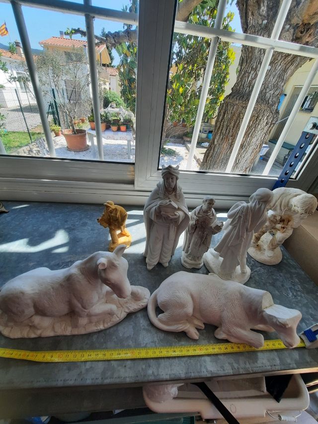 Figure da restaurare e dipingere