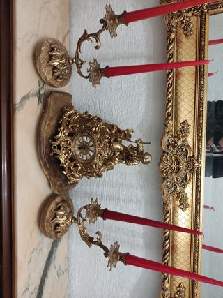 areloj y candelabros