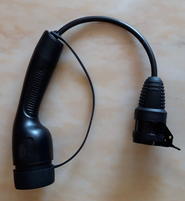 Adaptador V2L para coche eléctrico KIA o Hunydai