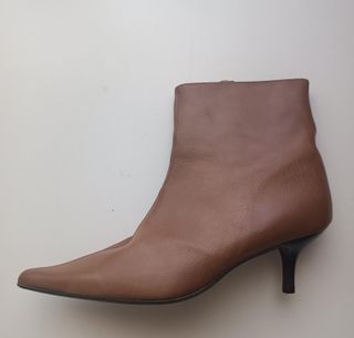 Botines de tacón beige o marrón claro