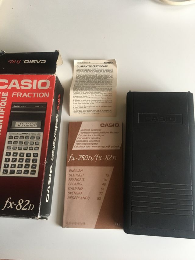 Calculadora casio FX-82D