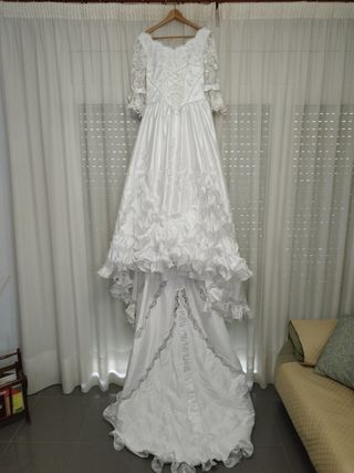 vestido de novia blanco con belo