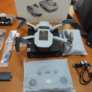 Dron dji mini 2