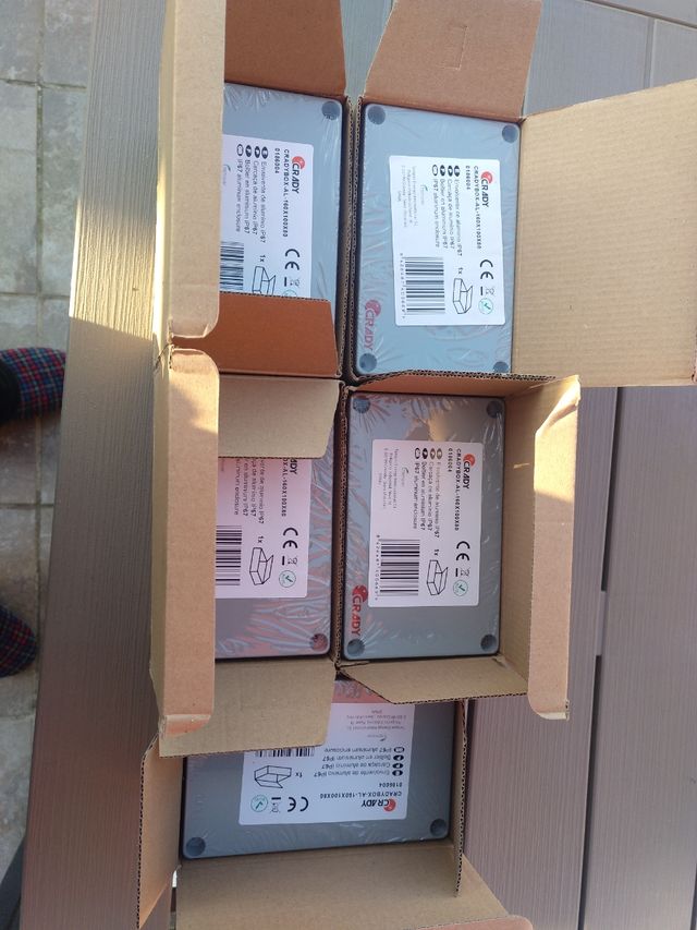 caja estanca aluminio Crady 160x100x80