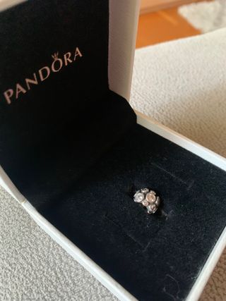 Charm Pandora circonitas y plata de ley 