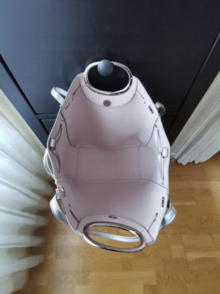 Bolso plateado + bolso interior 