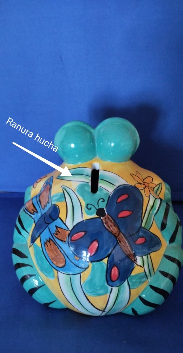 Hucha de cerámica en forma de rana