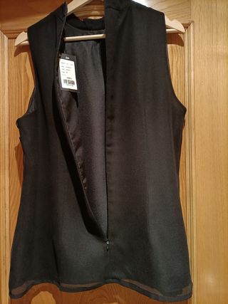 Blusa negra New Saks