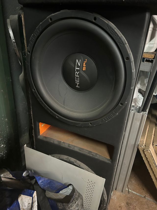 Subwoffer hertz spl doble bobina 15" muy potente