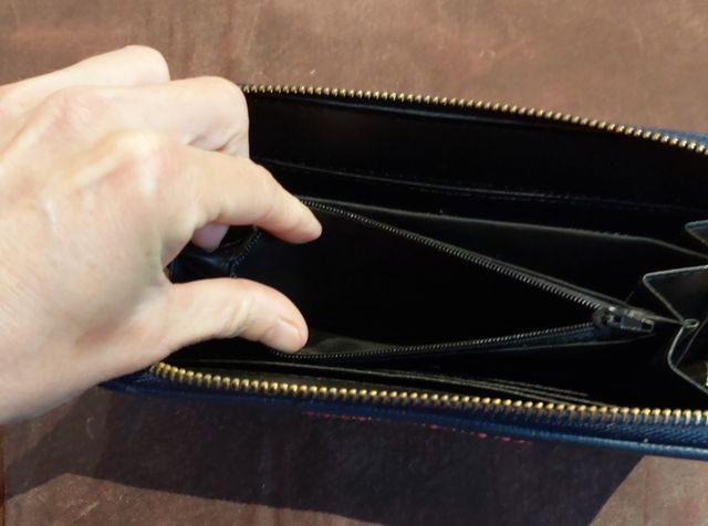 Original billetero con departamento para monedas