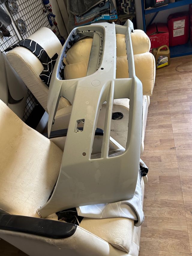 Se vende paragolpes delantero JAGUAR XE 2017