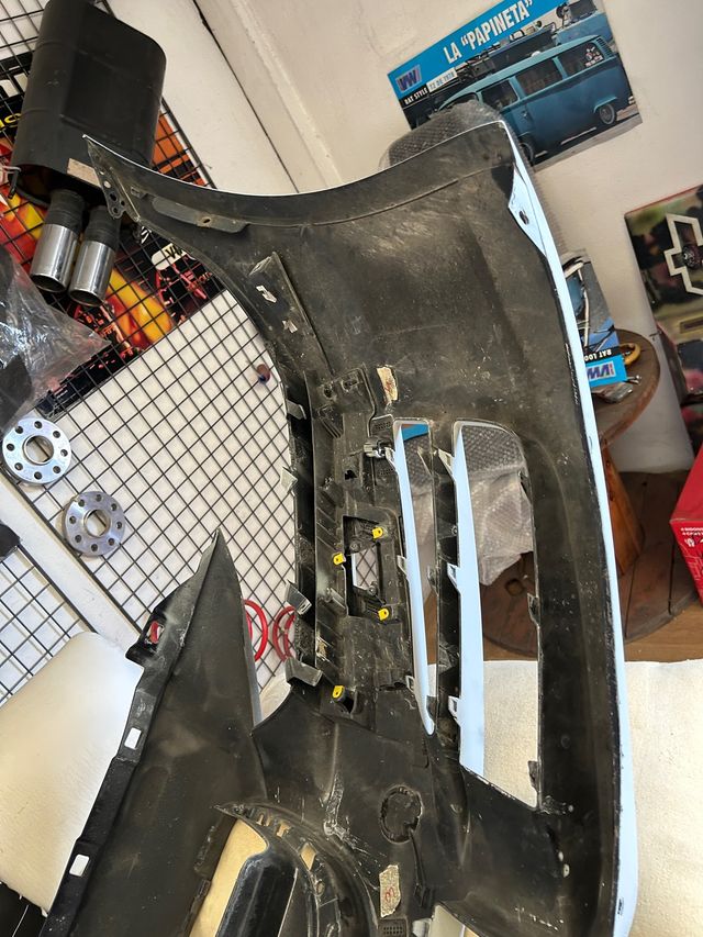 Se vende paragolpes delantero JAGUAR XE 2017