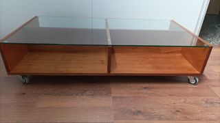 MESA AUXILIAR CON BONITO DISEÑO