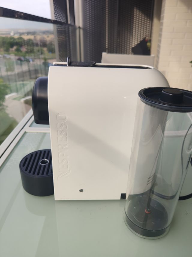 Cafetera Nespresso