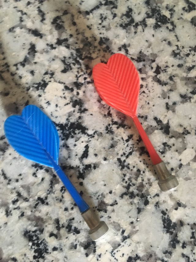 Diana e dardos magnéticos