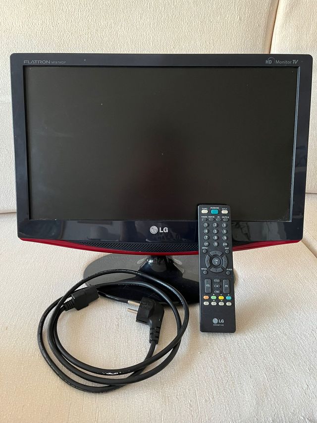 TV de 18" e você pode usá-la como um ecrã de computador