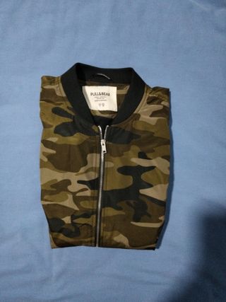 Chaquetón camuflaje de PULL&BEAR