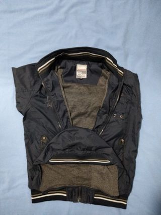 Cazadora impermeable