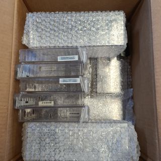 Lote 26 cajas antihurto