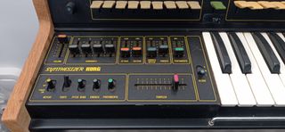 Korg PS 900 synthesizer