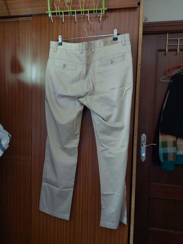 pantalón de tela talla 46 a estrenar
