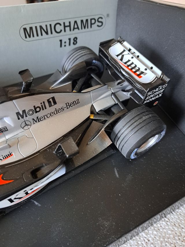 Minichamps McLaren Mercedes MP4-18 Kimi Raikkonen