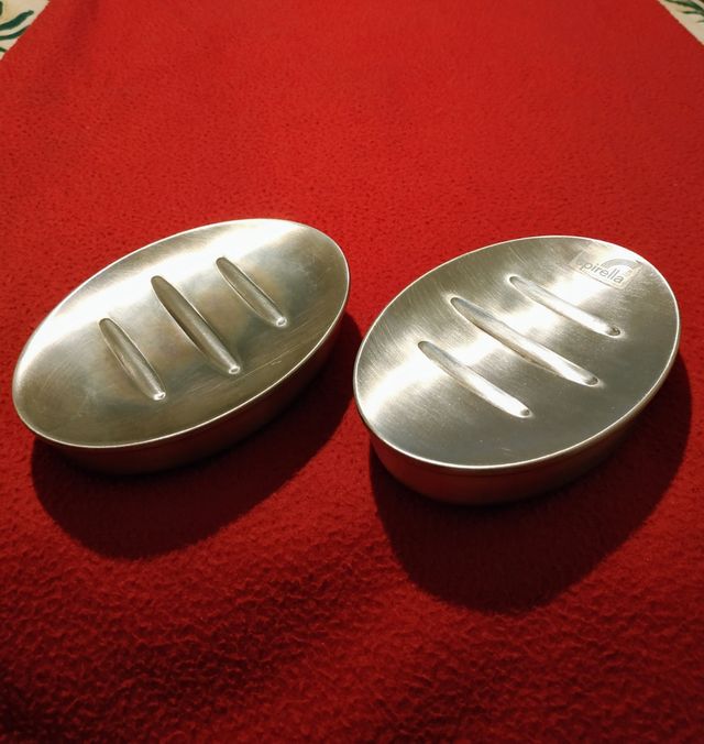 saboneteiras da marca Spirella