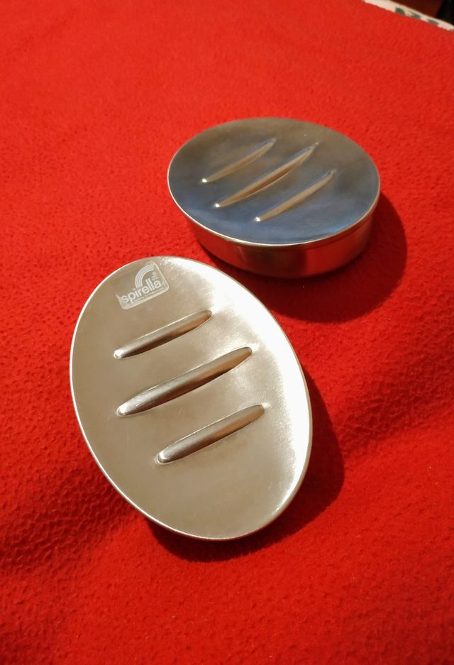 saboneteiras da marca Spirella