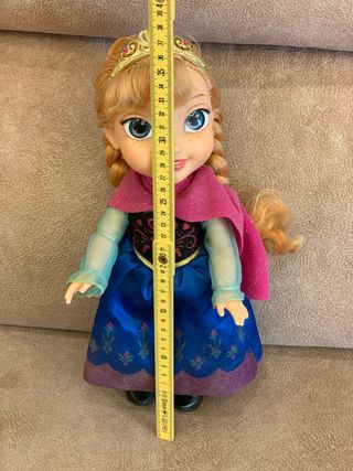 Bambola Frozen 35 cm. di altezza