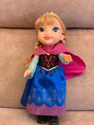Bambola Frozen 35 cm. di altezza
