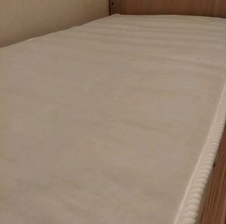 Cama/ cuna convertible 140 largo. 70 ancho
