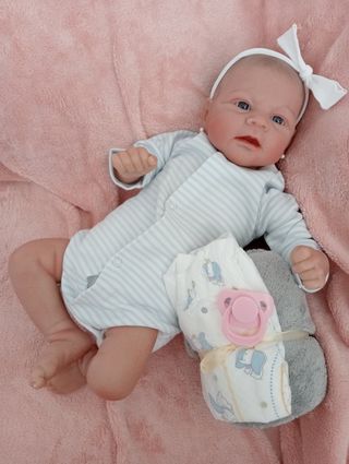 Bebé Reborn Ojos Abiertos