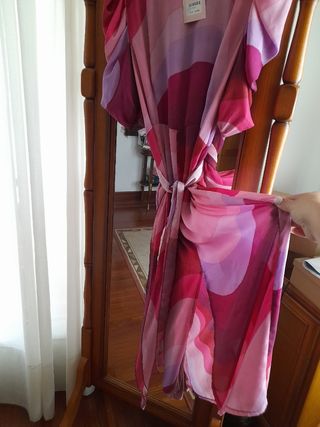 vestido nuevo con etiqueta