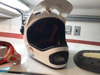 POC protección para deportes extremo moto y bici