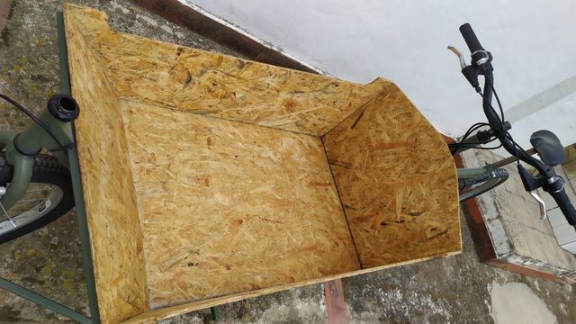 Bicicleta de carga artesanal