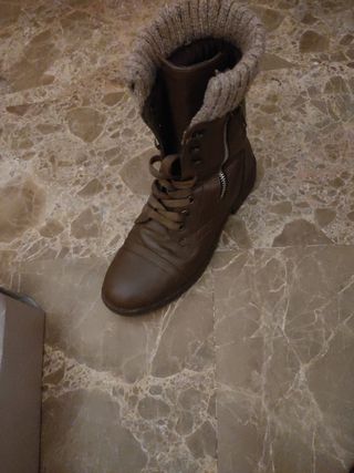 Botas marrón talla 38'5 a 39
