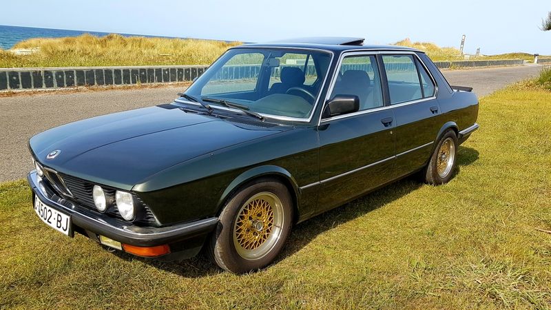 BMW Serie 5 1984 - foto 1